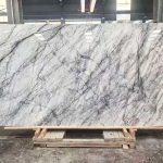 Marbre gris invisible