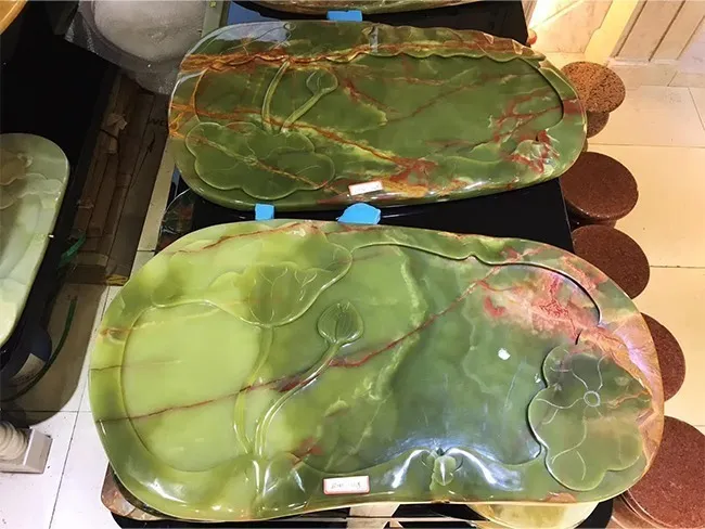 plateau en onyx vert