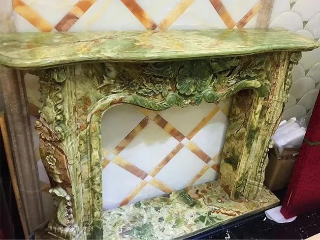 cheminée en onyx vert