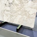 Biały marmur Dover