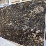 Μεταλλική πλάκα γρανίτη