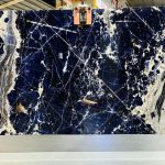 Plaque de quartzite bleu sodalite