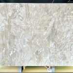 Plaque de marbre blanc neige