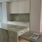 Comptoir en onyx vert  