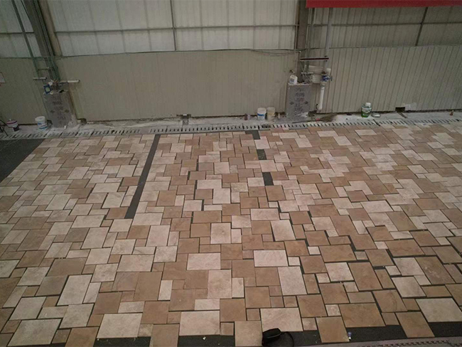 Saina Gold Limestone mixed-size paving factory dry lay for pattern and tonal distribution review