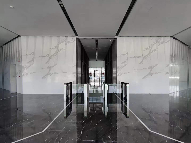 Rivestimento murale di lusso per sala da pranzo in marmo Wyndham Grey